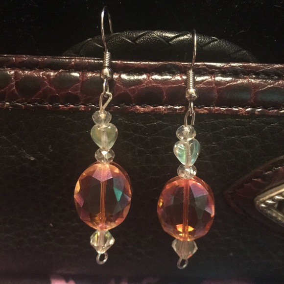 🆕Coral & white Swarovski crystal earrings heart - Picture 7 of 7